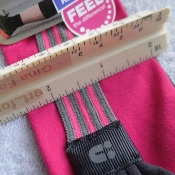 Scunci Everyday & Active Pink Gray No Slip Headwrap Wide Soft Fabric Head Band - Picture 3 of 7